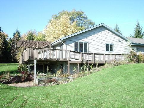 S69W22945 National Ave, Vernon, WI 53103