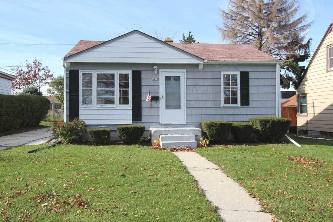 4727 S 7th St., Milwaukee, WI 53221