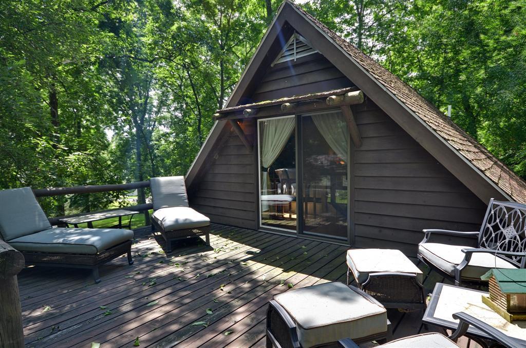 N1047 Lake Dr, Sumner, WI 53534