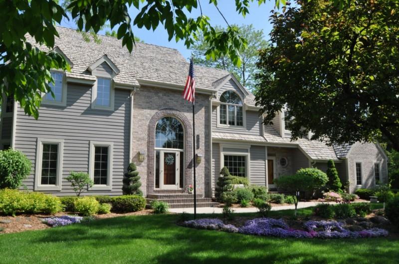 18505 Woodberry Ct, Brookfield, WI 53045