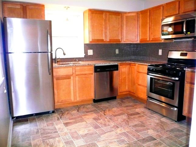 2571 S 61st St, Milwaukee, WI 53219