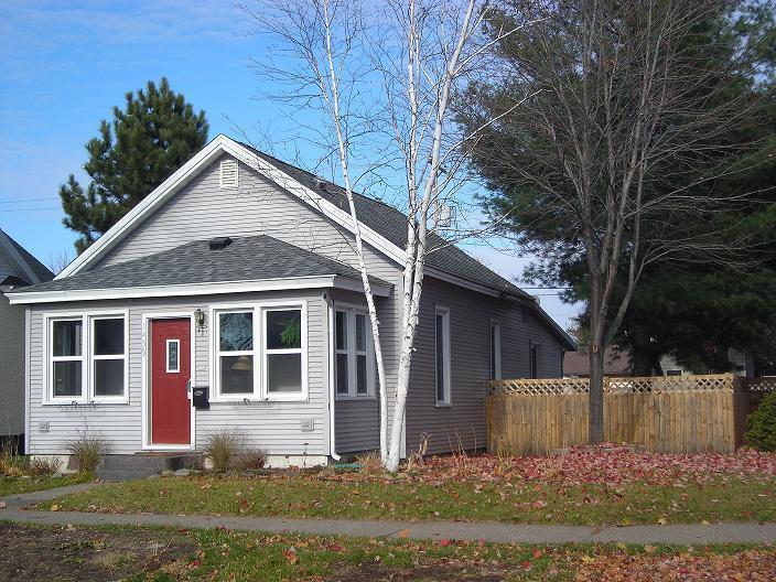 1459 Redfield St, La Crosse, WI 54601