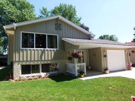 3280 S 93rd St, Milwaukee, WI 53227