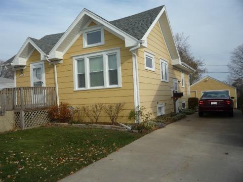 2113 Indiana St, Racine, WI 53405
