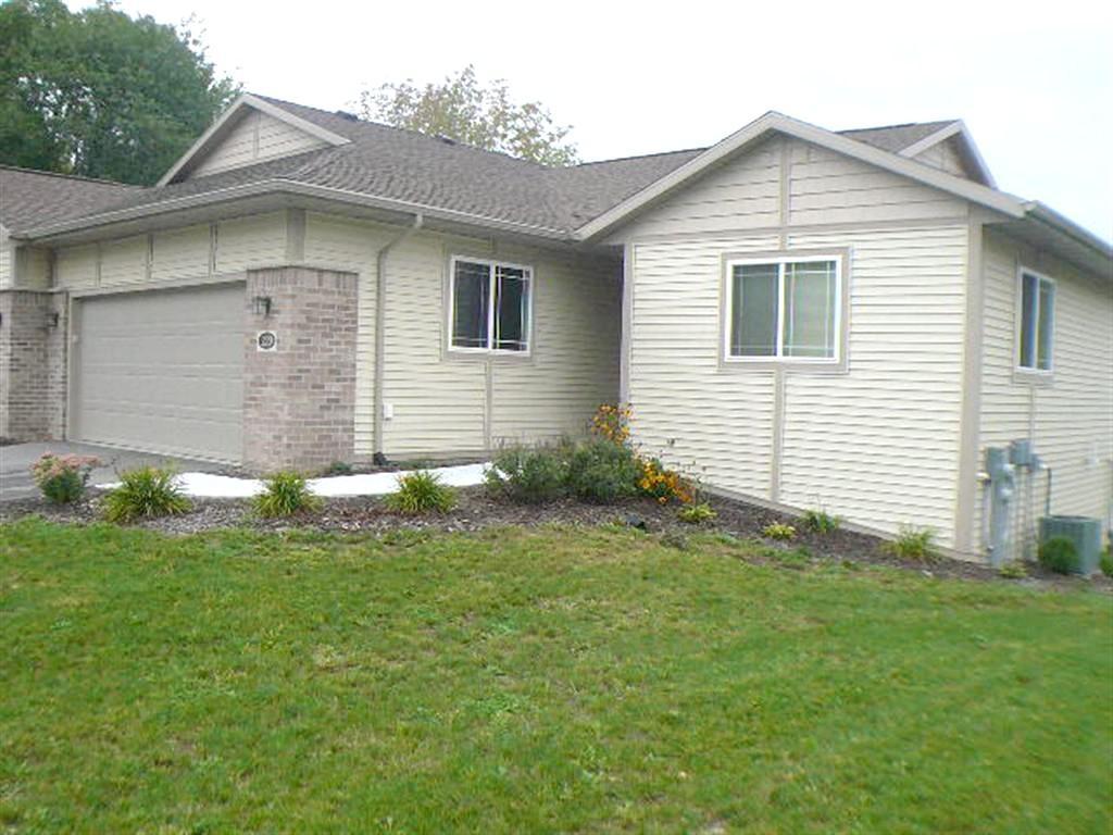 220 South Hills Ct., Plymouth, WI 53073