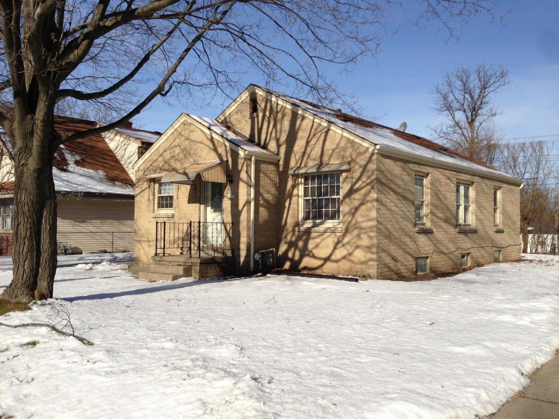 8830 W Morgan Ave., Milwaukee, WI 53228