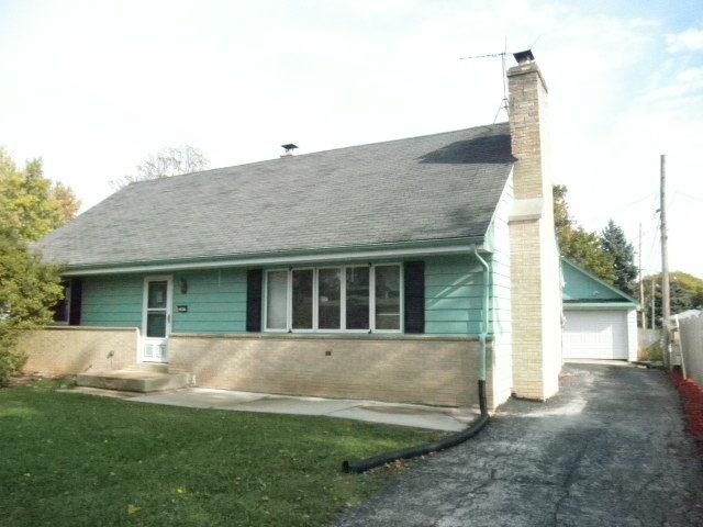 3809 4th Ave, South Milwaukee, WI 53172