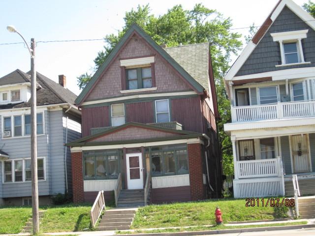 4136 W Lisbon Ave, Milwaukee, WI 53208