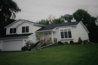 701 N Joshua Ln, Lake Geneva, WI 53147