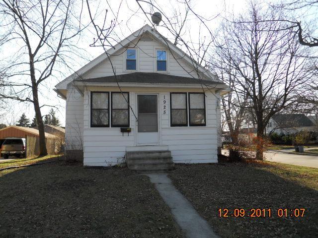 1925 Buffalo St., Waukesha, WI 53188