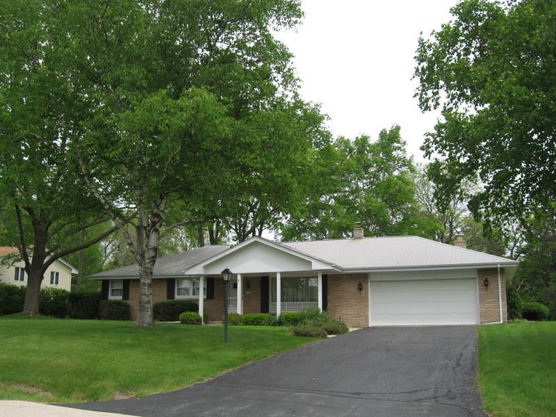 11400 W Belmar Dr, Franklin, WI 53132
