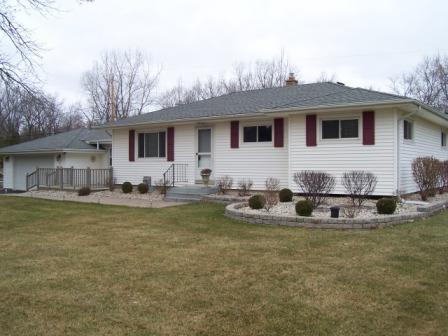 3822 W Woodward Dr., Franklin, WI 53132