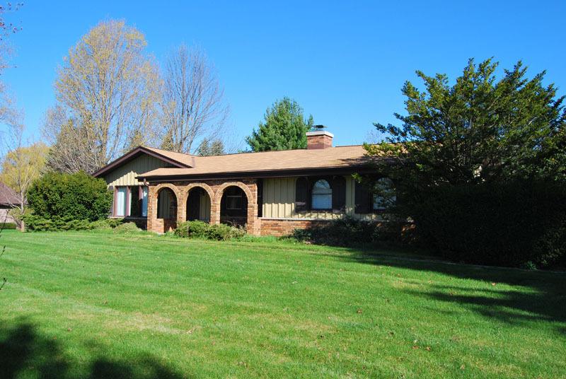 5656 Gray Log Ct., Cedarburg, WI 53024