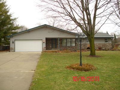 1260 Ridgeway Rd, Brookfield, WI 53045