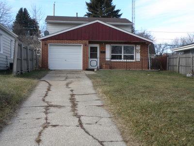 1420 Oregon St, Racine, WI 53405