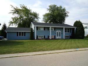 1525 W Palamino Dr., Caledonia, WI 53402