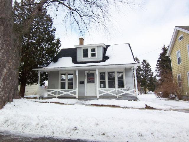 608 Mckinley Ave, Hartford, WI 53027