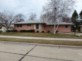 3744 St Andrews Blvd, Racine, WI 53405