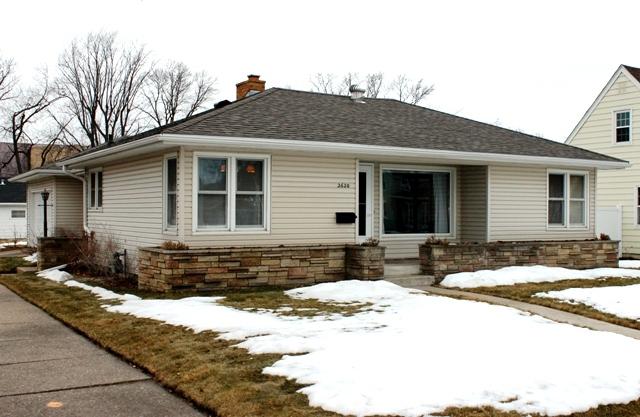 2620 Sunrise Dr, La Crosse, WI 54601