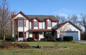 4390 S Sommerset Dr, New Berlin, WI 53151