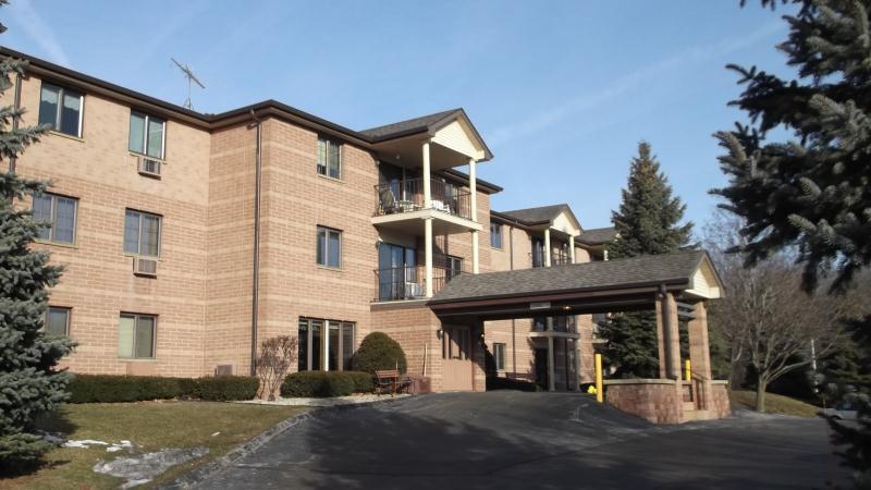 530 N Silverbrook Dr #201, West Bend, WI 53090