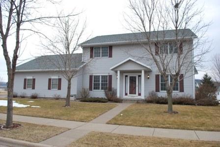 1346 Red Cedar Ct, Onalaska, WI 54650