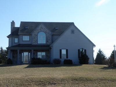 W254S7740 Applewood Cir, Vernon, WI 53189