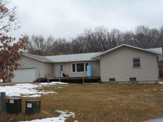 N9055 Aspeslet Rd, Holland, WI 54636