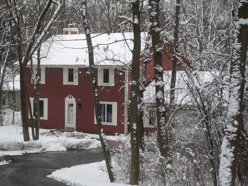 1078 Timberline Ct, Oconomowoc, WI 53066