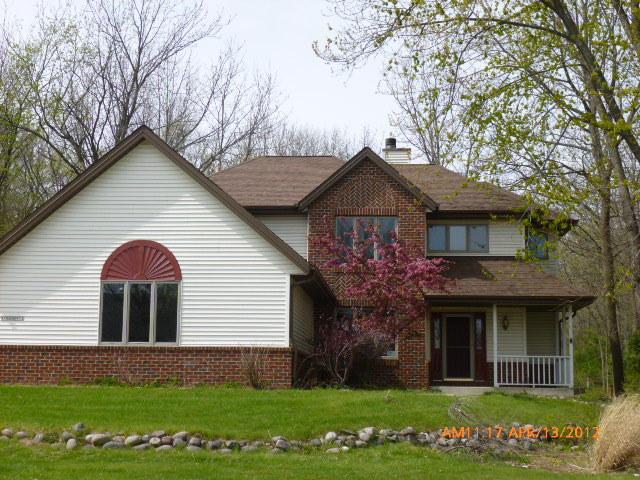 W277N2773 Chicory Ln, Pewaukee, WI 53072