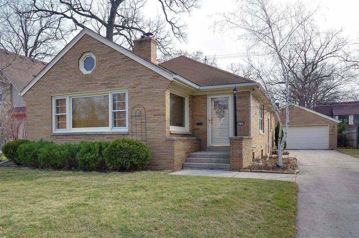4640 N Oakland Ave, Whitefish Bay, WI 53211