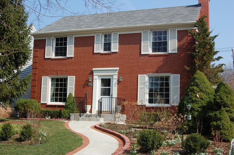 4540 N Ardmore Ave, Shorewood, WI 53211
