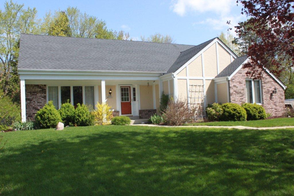 N50W26212 Bayberry Dr, Lisbon, WI 53072