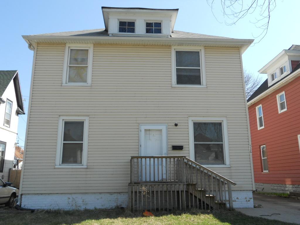1529 Owen Ave, Racine, WI 53403