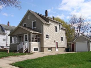 632 Jackson St, Fort Atkinson, WI 53538