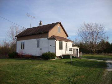 7407 County Highway C, Newton, WI 54220