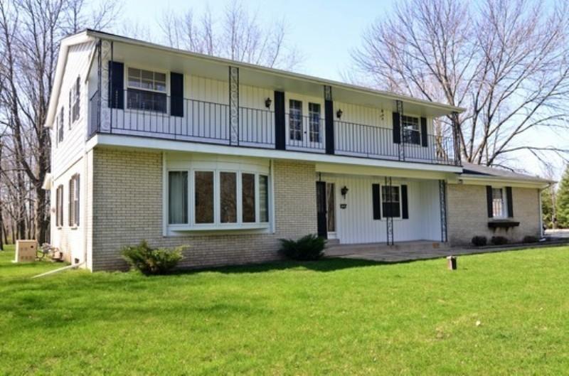 13349 N Lakewood Dr, Mequon, WI 53097