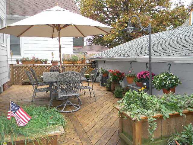 4155 N Murray Ave, Shorewood, WI 53211