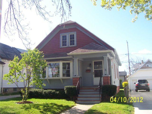 6531 Vista Ave., Wauwatosa, WI 53213