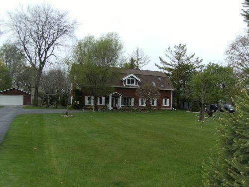 N82W13595 Fond Du Lac Ave, Menomonee Falls, WI 53051