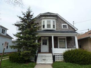 2106 Lawn St, Racine, WI 53404