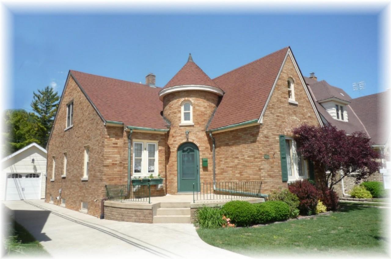 2914 La Salle St., Racine, WI 53402