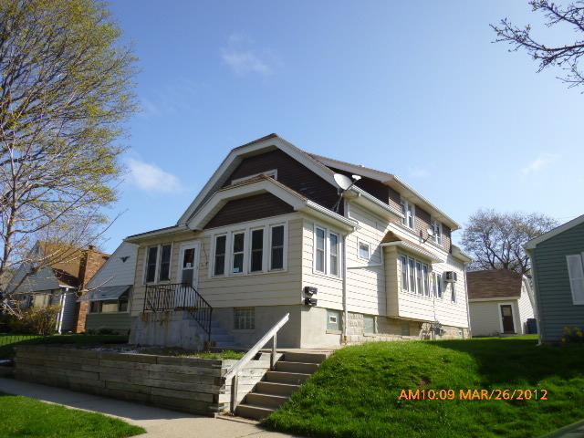 4212 S 4th St, Milwaukee, WI 53207