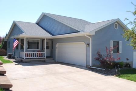 3642 Bentwood Pl, La Crosse, WI 54601