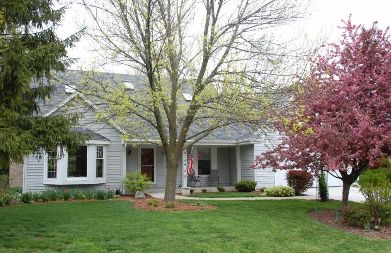 5746 Little Timber Dr, Mount Pleasant, WI 53403