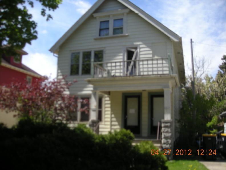 1545 N 69th St #1547, Wauwatosa, WI 53213