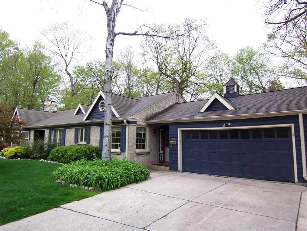 218 S Lincoln Dr., West Bend, WI 53095