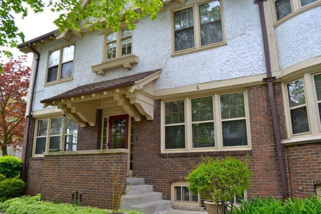 2036 E Kenilworth Pl, Milwaukee, WI 53202