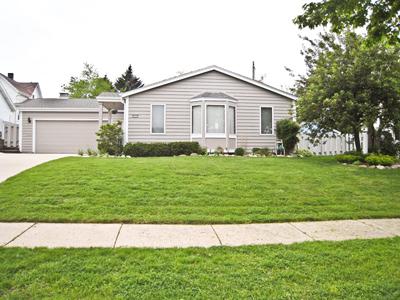 511 N Robertson St, Wauwatosa, WI 53213