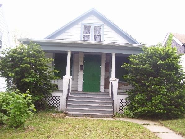 5130 N 39th St, Milwaukee, WI 53209